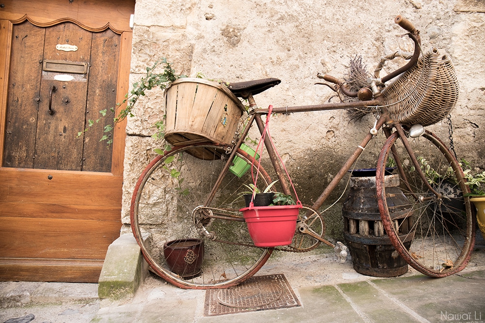 Entrevaux vieux vélo